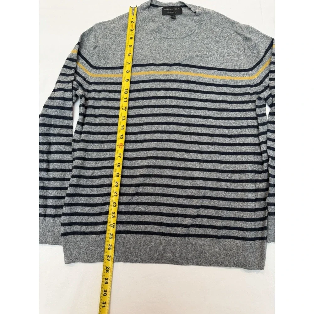 Banana Republic 594268-01 Men XL Premium Luxe Yarn Crewneck Striped Knit Sweater